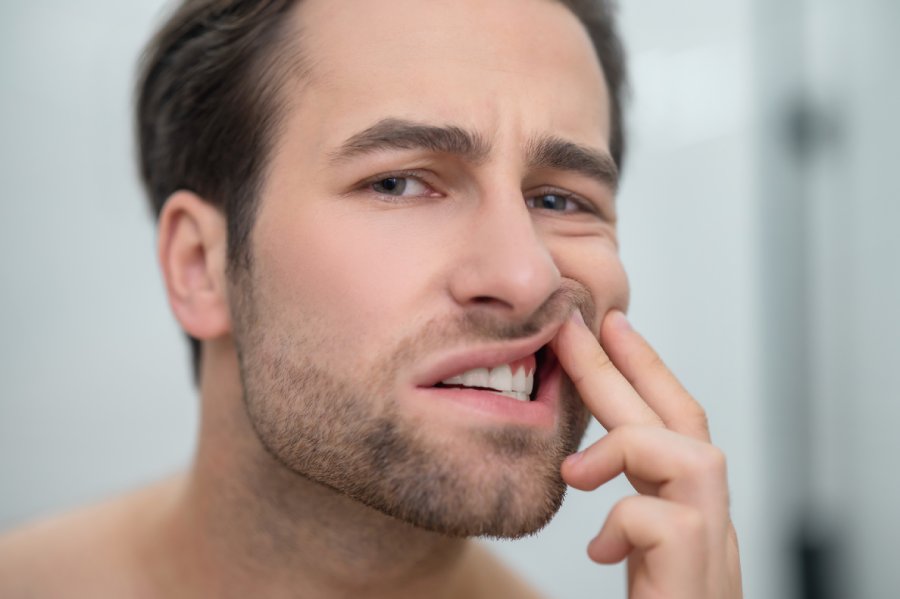 Cómo curar las aftas en la boca