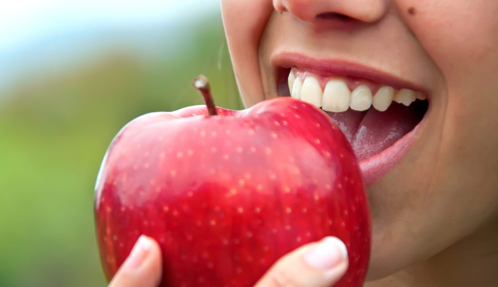 La salud bucodental y los alimentos
